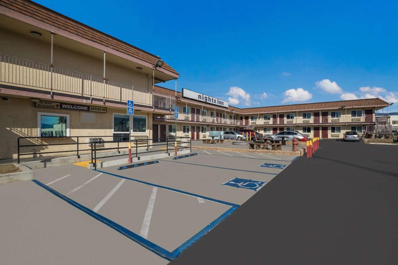 Rodeway Inn San Bernardino & Redlands Екстер'єр фото