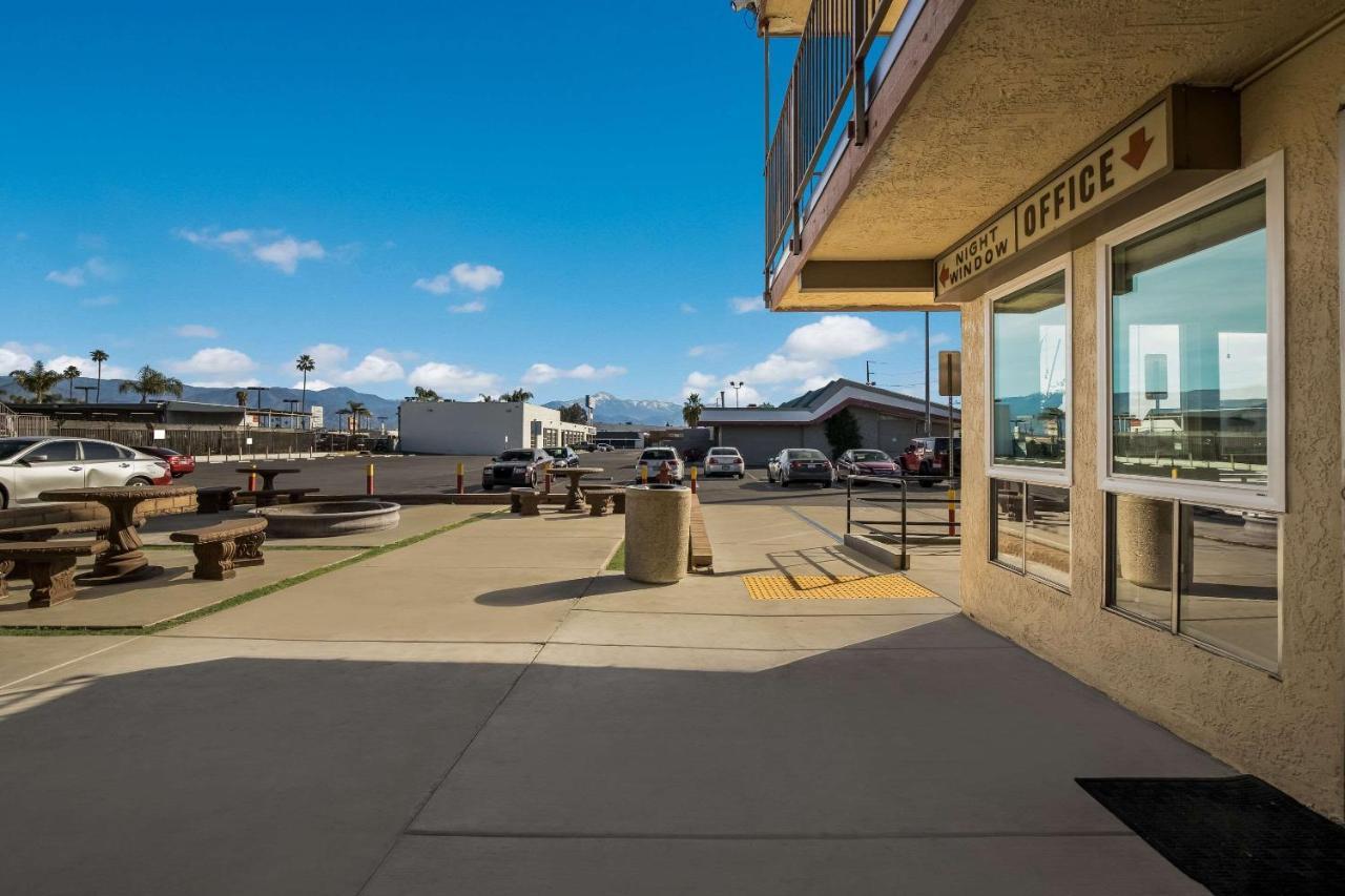 Rodeway Inn San Bernardino & Redlands Екстер'єр фото