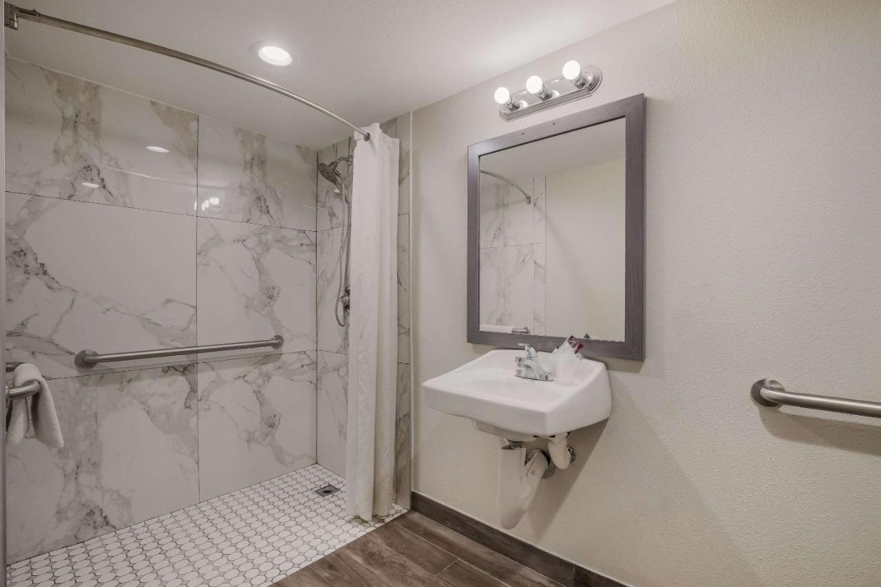 Rodeway Inn San Bernardino & Redlands Екстер'єр фото
